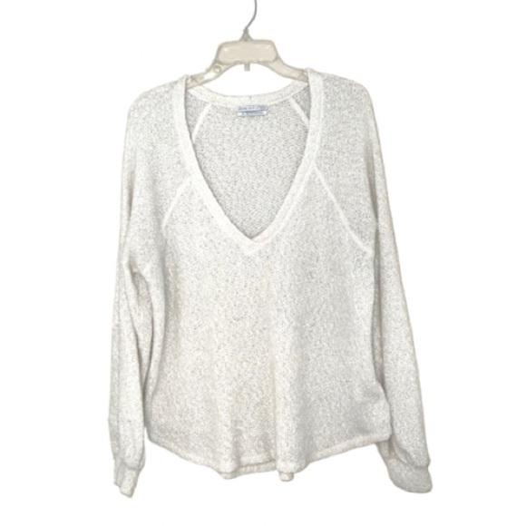 Urban‎ Outfitters White Sheer Deep V-Neck Slouchy Boho Long Sleeve Sweater Small - Picture 1 of 9